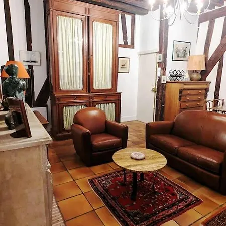 Apartment Authentique Et Confortable - Marais